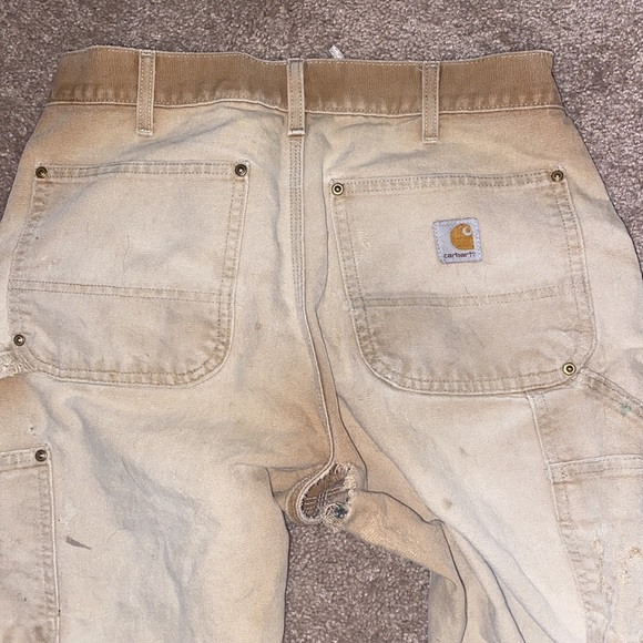 Yes,they’re beat to shit and there’s a hole in the crotch.No, theyre lackin drip - Picture 4 of 4